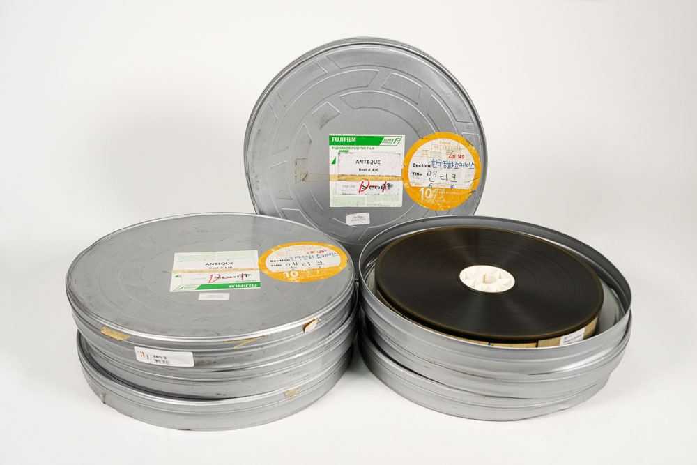<서양골동과자점 앤티크>(민규동, 2008) 등 35mm 네가 및 프린트 필름 